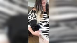 Live TikTok Flashing: Pussy slip #1