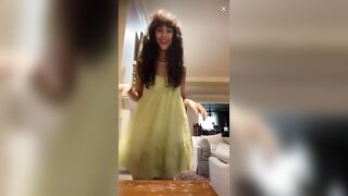 Live TikTok Flashing: she wasn’t wearing panties #3