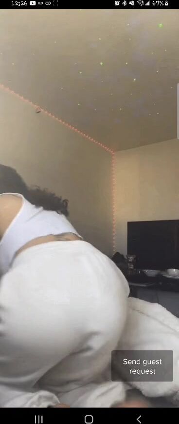 The post before got a better look but this is still a good view