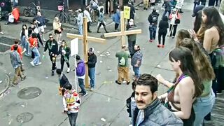 Flashing at Mardi Gras: sexy woman flashes boobs on earthcam at mardi gras. up close #1