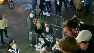 Flashing at Mardi Gras: nice long flash for beads at mardi gras 2022 on earthcam #2