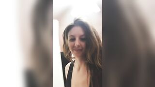 Live TikTok Flashing: Funneling her fans from tiktok, should go live soon #3