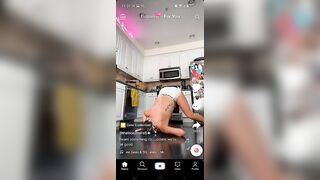 Live TikTok Flashing: Pussy #1