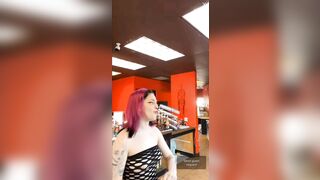 Live TikTok Flashing: Lingerie Nipslip from barista #1