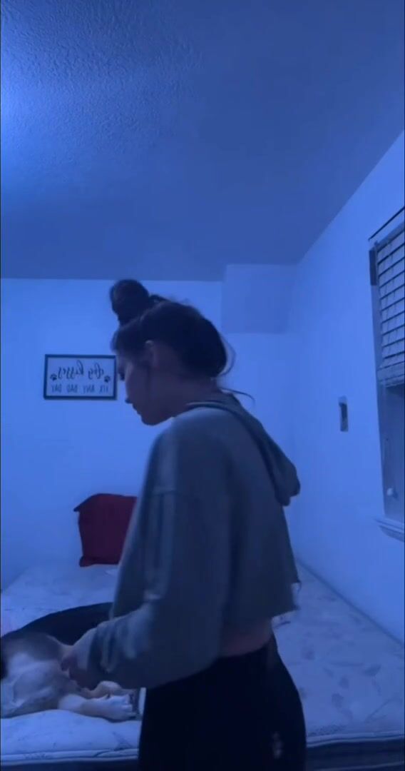 Izzywall__