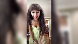 Live TikTok Flashing: how i know she wasn’t wearing panties #4