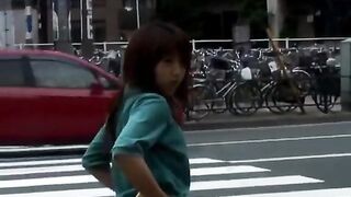 Girls Getting Pantsed: Pantsing in Japan #4