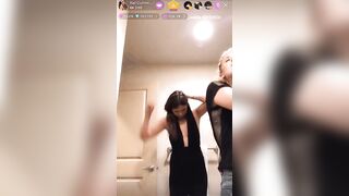 Flashing Boobs: Live Stream fail. #1