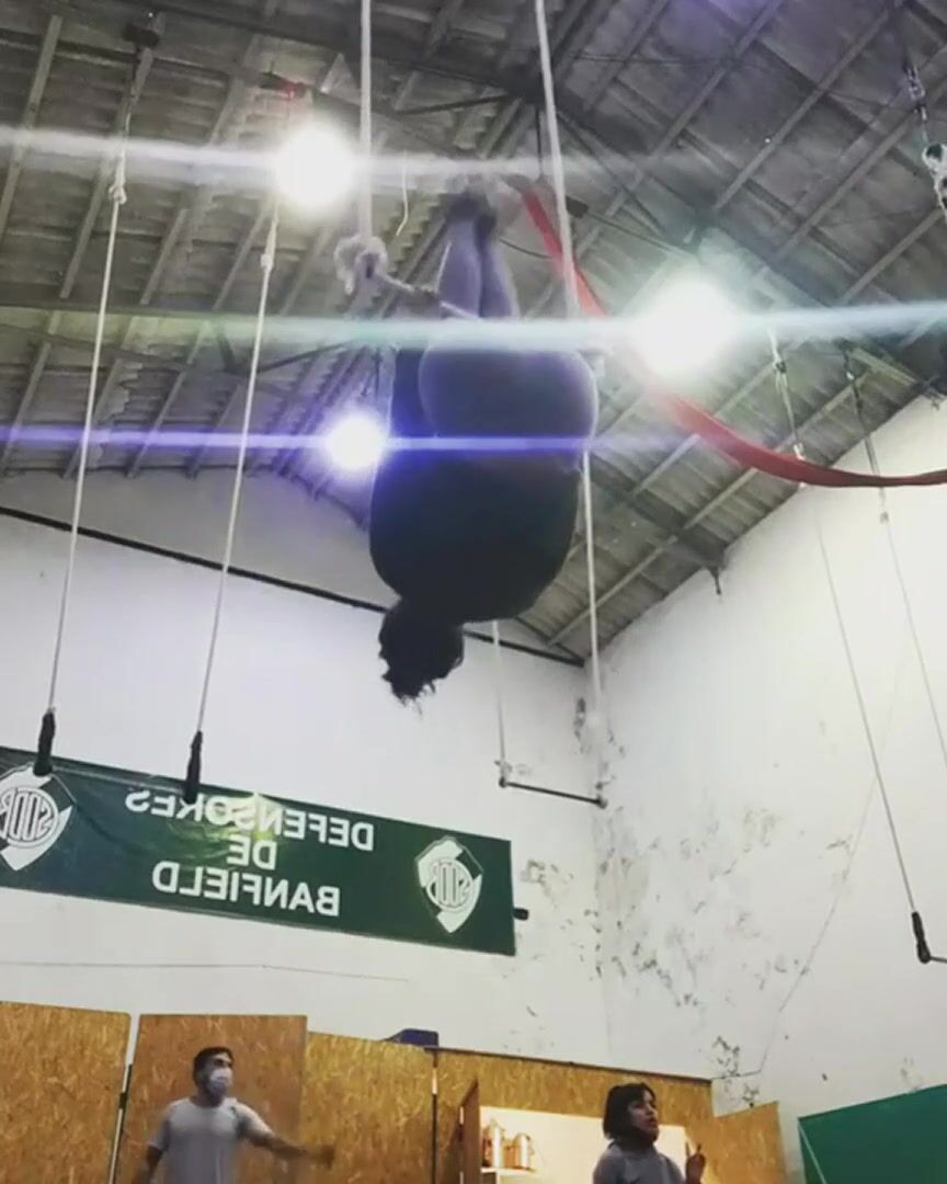 Losing pants in the air