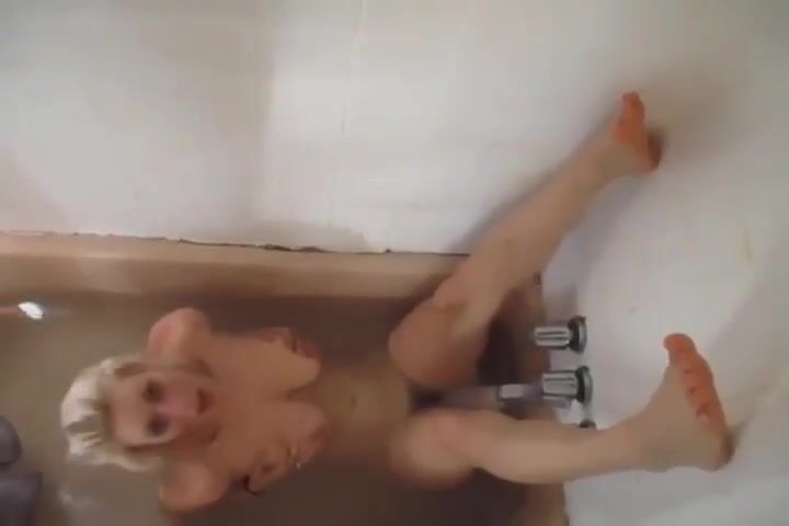 Karley Sciortino enjoying the tub